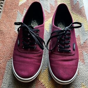 VANS Authentic Slim - Burgundy - Size 8.5W (10M)